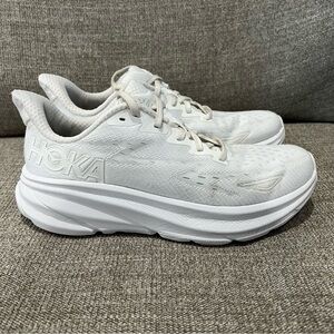 Hoka Clifton 9 Running Shoes White FY1024B Women’s size 8